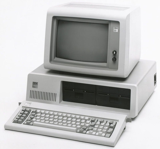 Первый персональный компьютер – IBM PC с модельным номером 5150.