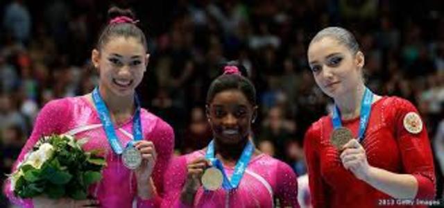 2013 Worlds- Simone Is Back On Her Feet