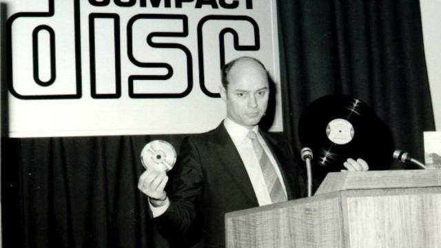 1982 Phillips y Sony-Invención del CD