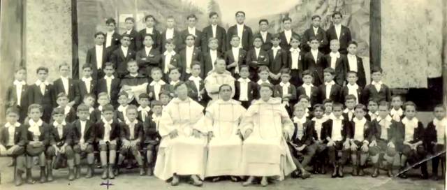 Fundación del colegio de Santo Tomás de Aquino