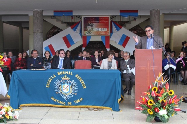 De la facultad de la Ciencia de la Educación a la Escuela Normal Superior