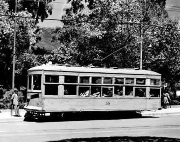 Con la llegada de los tranvías a bogota el 24 de diciembre de 1884, se transformo el estilo de movilidad de la ciudad ya que este medio de transporte era capaz de transportar