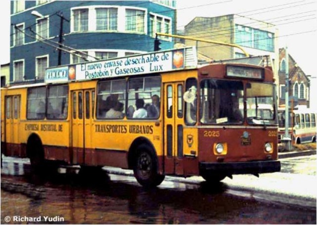 llego el ferrocaril a Bogota