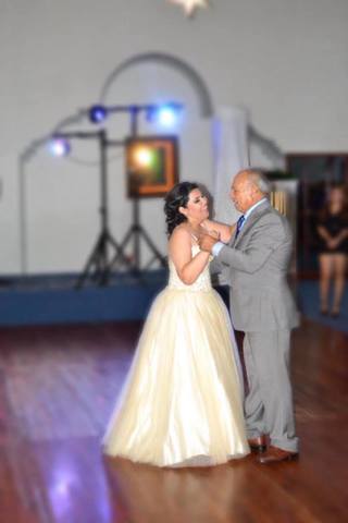 Bailé con mi papá en mis XV