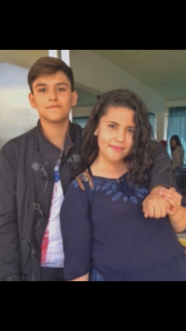 Mi mejor amigo que conozco desde guardería, una foto en Navidad.