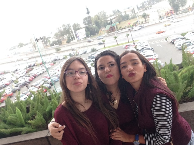 Salí con mis dos amigas muy especiales