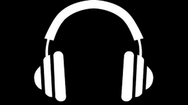 La Primera Canción de Rap la Canto...Blondie  Blondie fue un grupo emblemático de los 70's, se inició como un grupo Punk, protestando contra la "música comercial"y el sistema