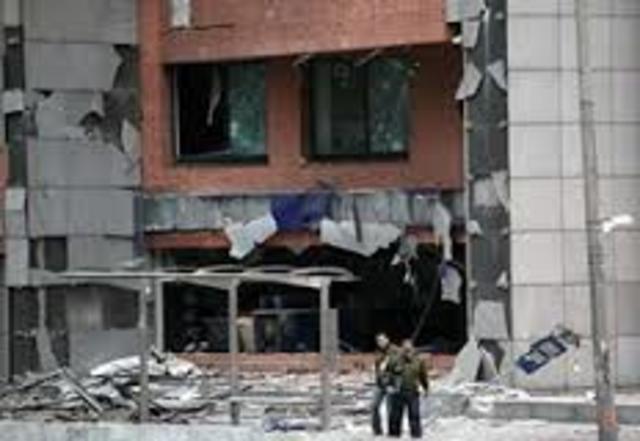 ATENTADO AL EDIFICIO DE CARACOL RADIO