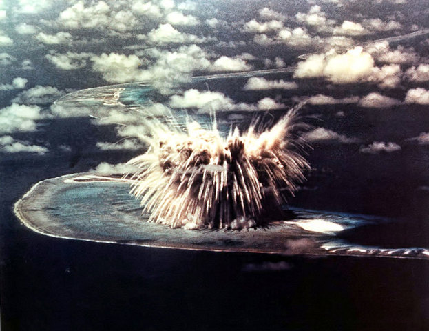 Hydrogen bomb explodes in the Pacific
