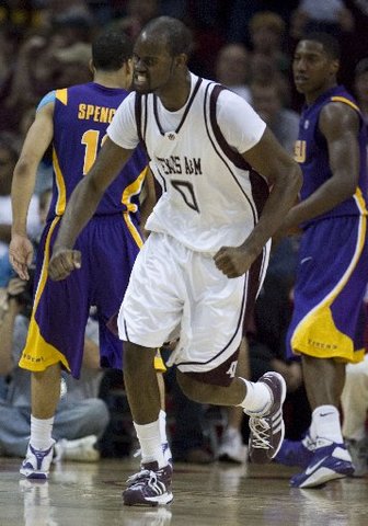 Aggies stay on roll, beat LSU