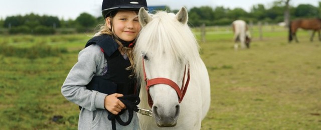 I start riding horses