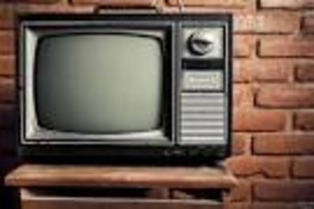 se crea la  televisión.
