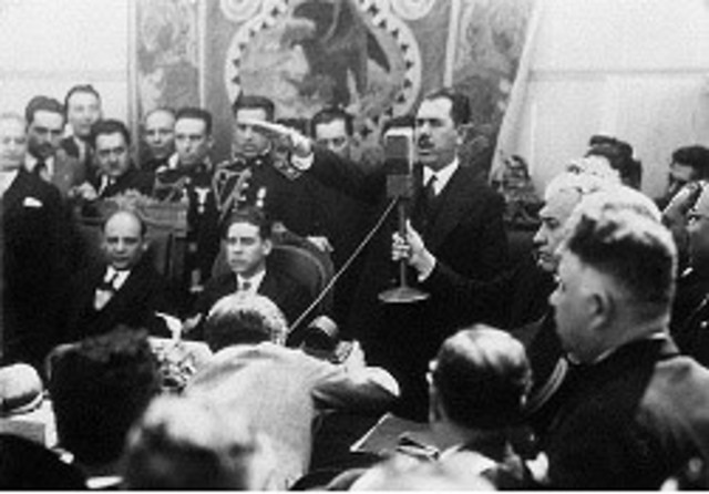 Inicia el Cardenismo.