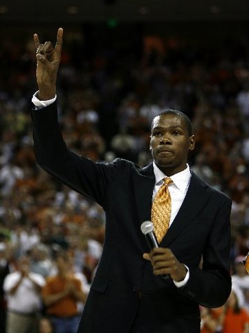 Texas holds off Knight-less Tech 87-81