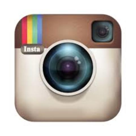 TERCERA FOTO Y LOGOTIPO INSTAGRAM