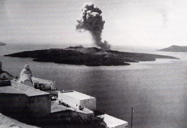 eruption of Thera volcano