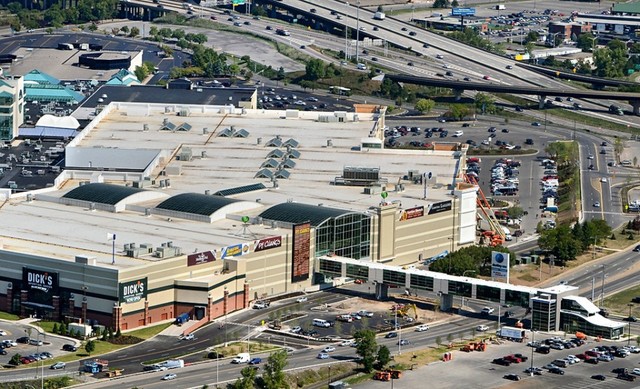 Nation's Largest Shopping Center