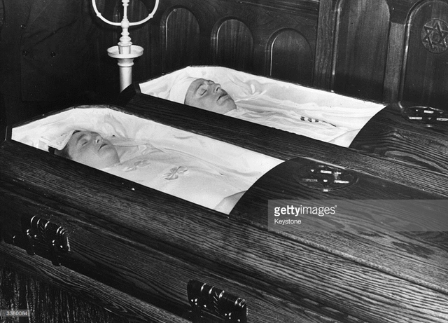 The Execution of the Rosenbergs, 1953