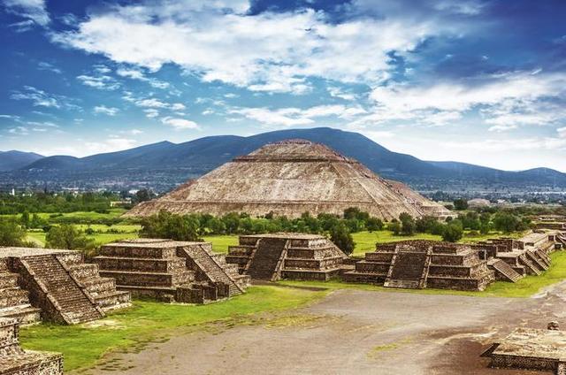 Teotihuacán expands