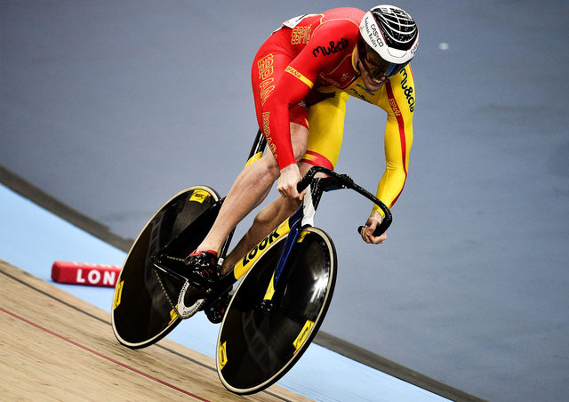 Aprenc a anar en bicicleta