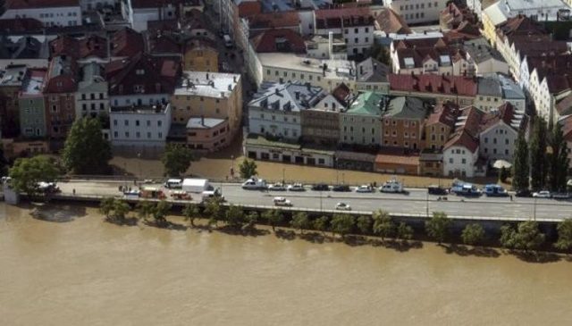 Alemanya i Txèquia mobilitza les seves tropes per contenir les aigües