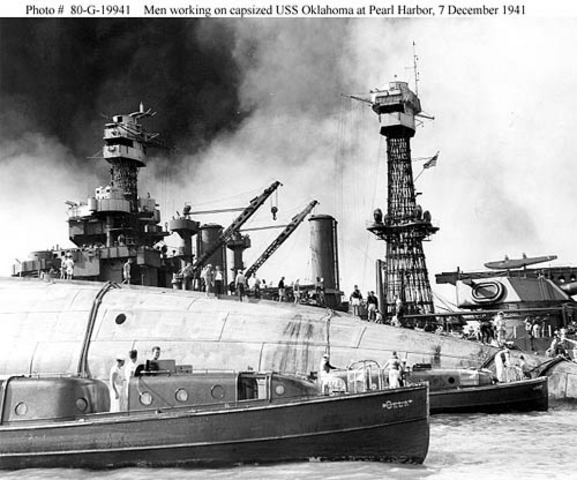 U.S. Naval Fleet intercepts Japanese Imperial Navy