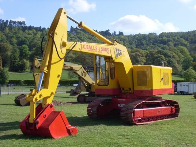 JCB 7