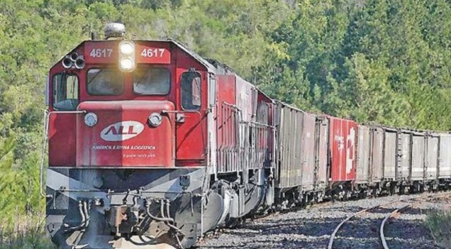 locomotiva que suporta 5 vagões