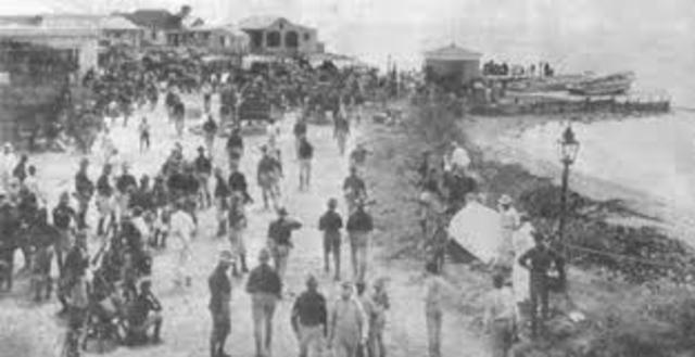 Las tropas estadounidenses ocupan Ponce y Yauco. El general Miles llega a Ponce, donde establece un Gobierno estadounidense paralelo al español,  centralizado en San Juan.