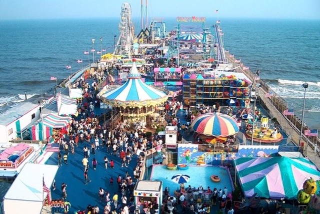 amusement pier