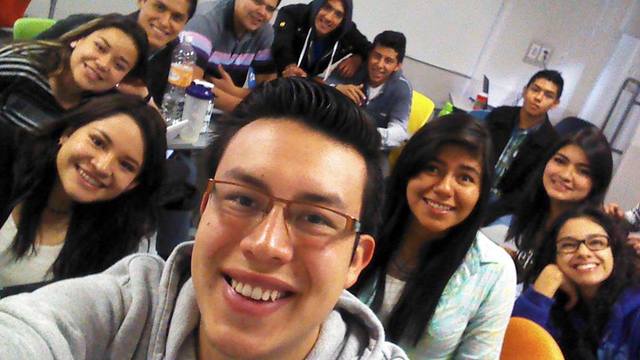 Formalmente en la carrera Universitaria "LCDE"