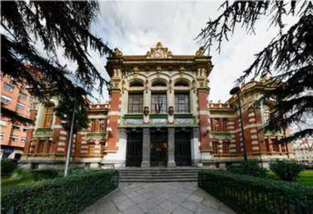 LA ESCUELA NORMAL SUPERIOR