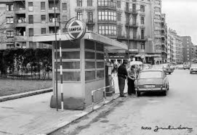 Venta del 14,9 del capital social de YPF