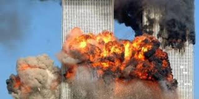 (NOTICIA) EE.UU CELEBRA EL 11-S MÉS DIVIDIT I AMB RESPALD EXTERIOR QUE HA DECRECIT