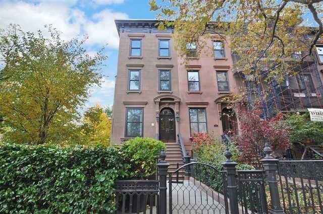 Manhattan House Apartments - New York, New York