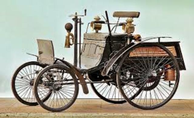 O primeiro carro de quatro rodas