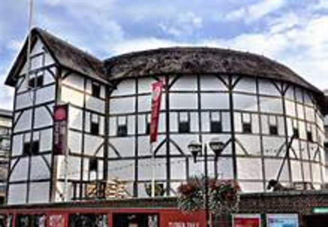 Globe Theatre is built in London