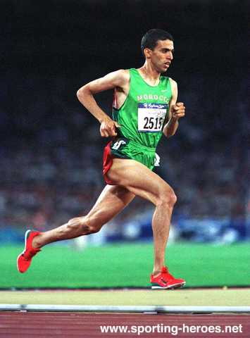 Hicham El Guerrouj - 2.000 metros - 4:44.79