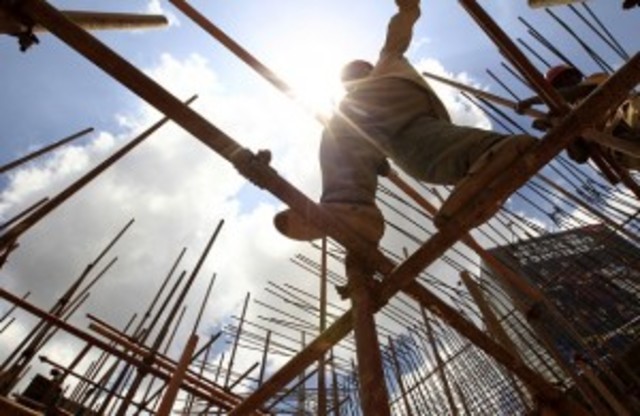 Seguros a  a accidentes de trabajo y enfermedad profesional