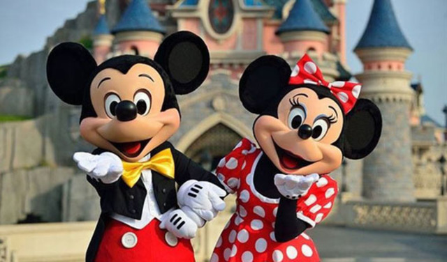 Primer viatge en avió a Euro Disney