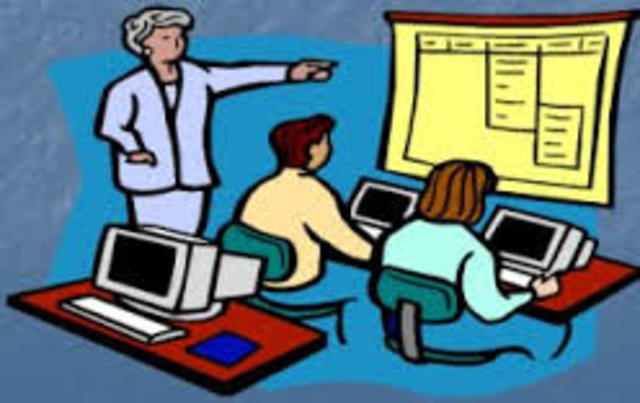 2003. Enciclomedia, herramienta didáctica que relaciona los contenidos de los libros de texto gratuito con el programa oficial de estudios y diversos recursos tecnológicos como audio y video Uso del proyector durante la dinámica de clase.