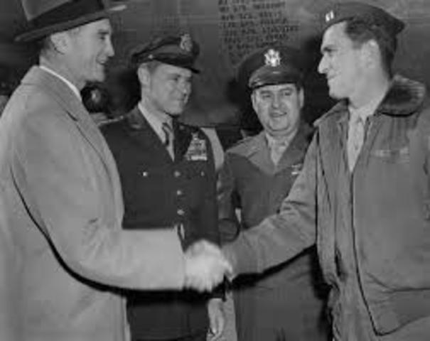 First around-the-world non-stop Flight