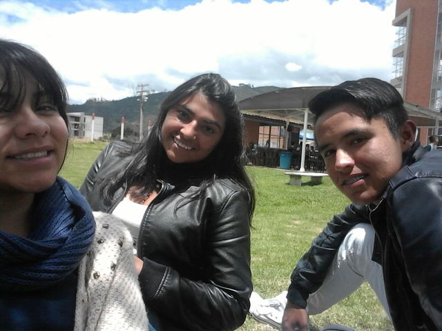 estudiando en la universidad uniminuto