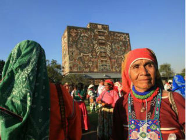 MÉXICO ESTABLECE LA PRIMERA CASA DEL ESTUDIANTE INDIGENA.