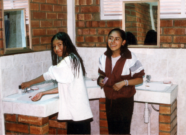 Mano a Mano Bolivia constructs first teacher housing, school, and bathrooms