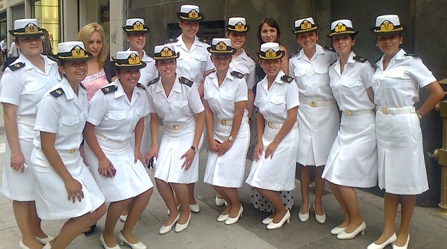 Primera ves de mujeres en la escuela