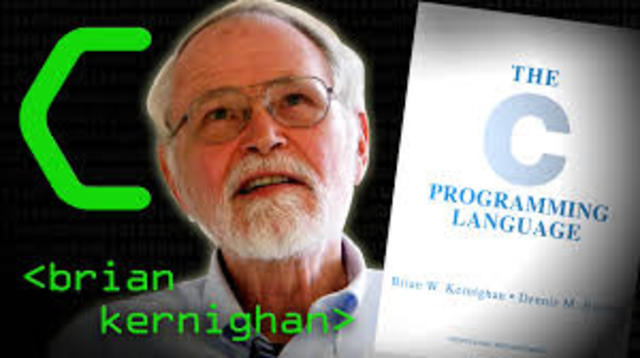 Nace Kernighan Brian: Co autor del lenguaje C