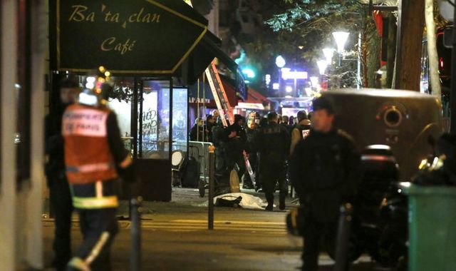 Atemptat a París (social)