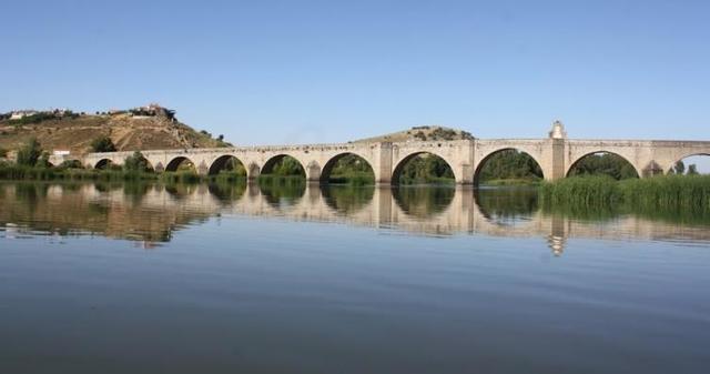 Puente de los Austrias.