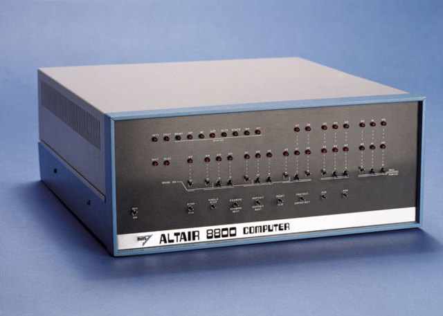 Primeros Ordenadores personales. (Altair 8800)